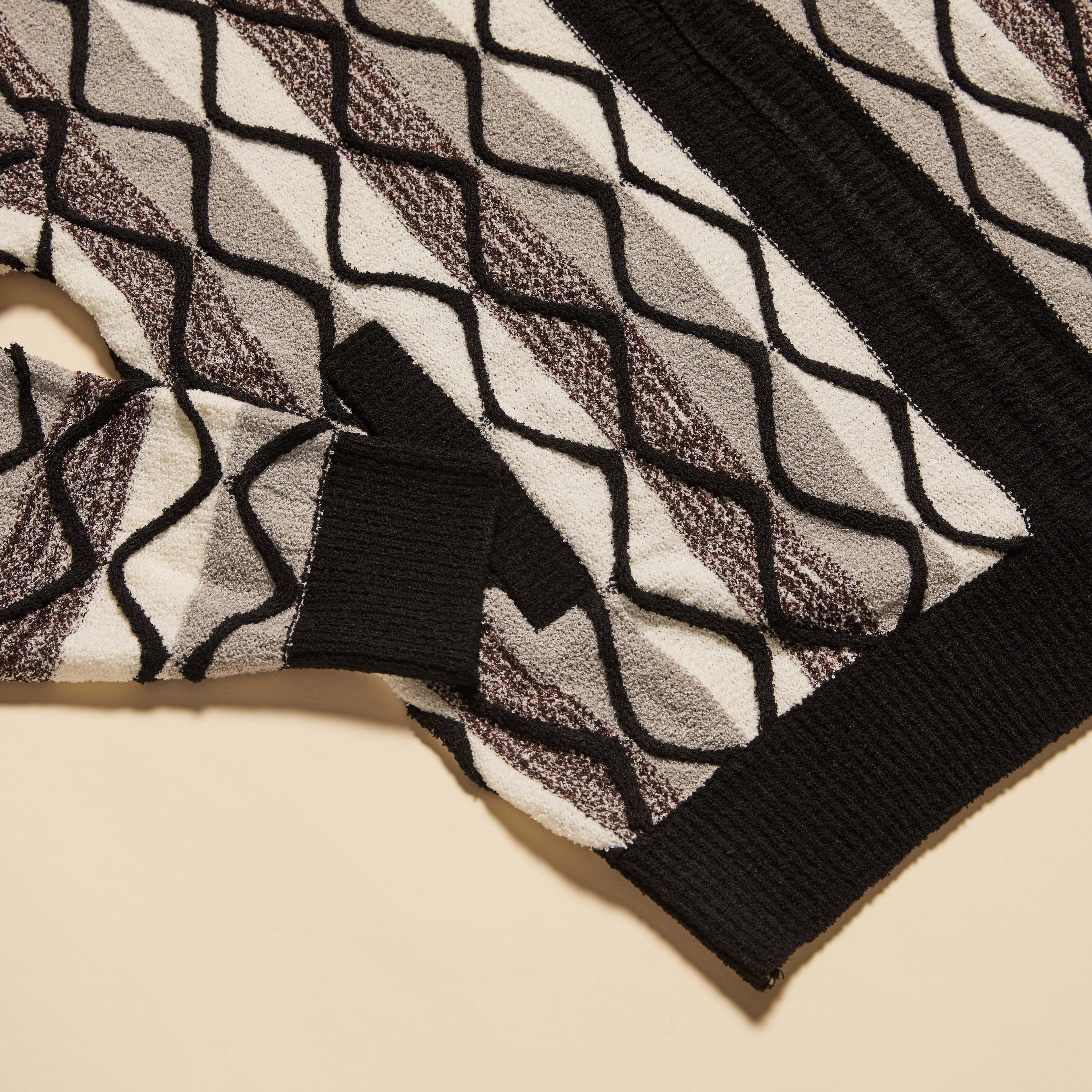 Boucle Yarn Graphic Full Zip