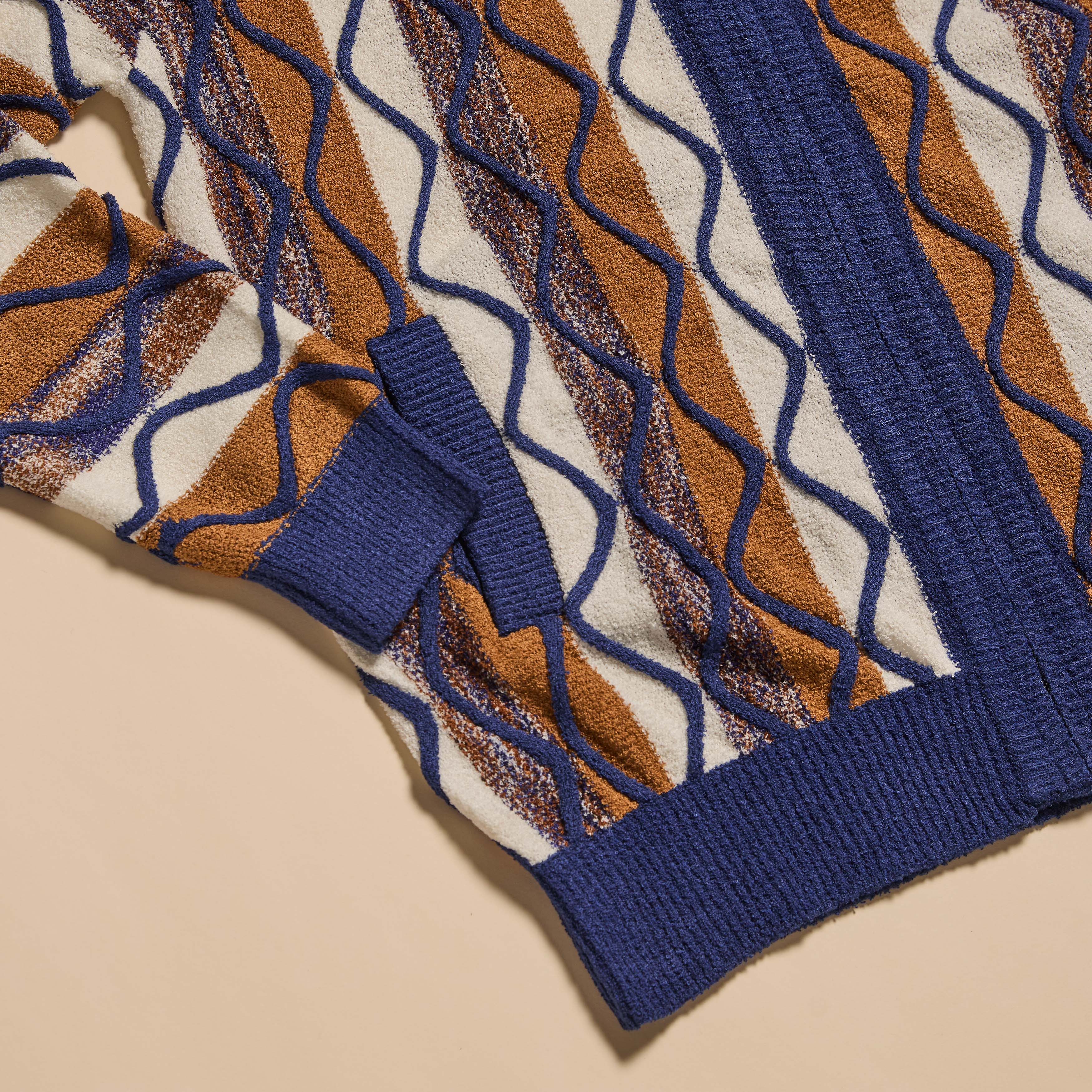 Boucle Yarn Graphic Full Zip